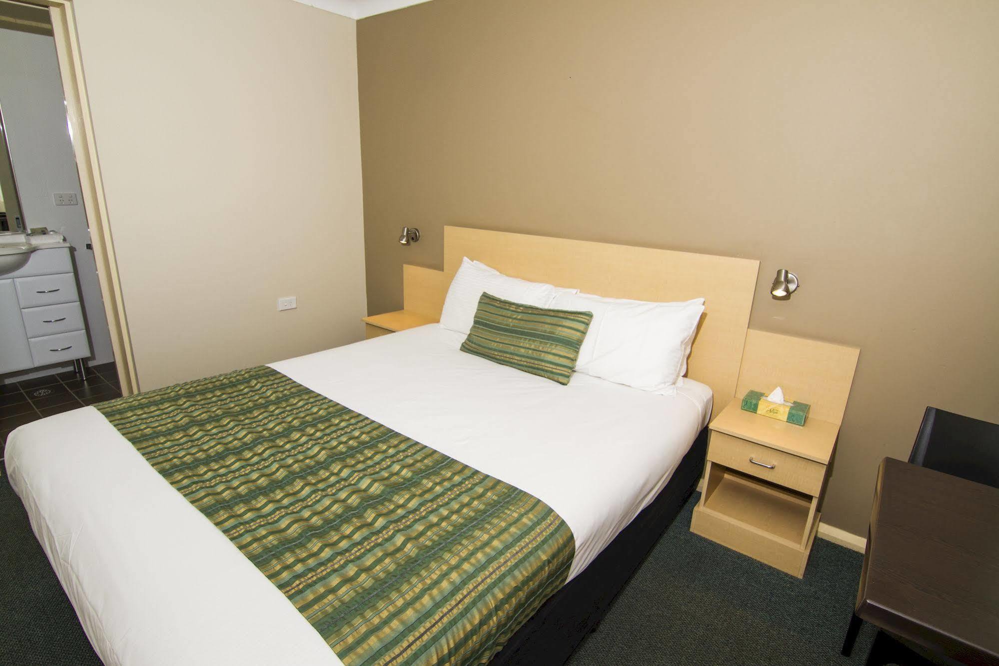 Green Gables Motel ダボ エクステリア 写真